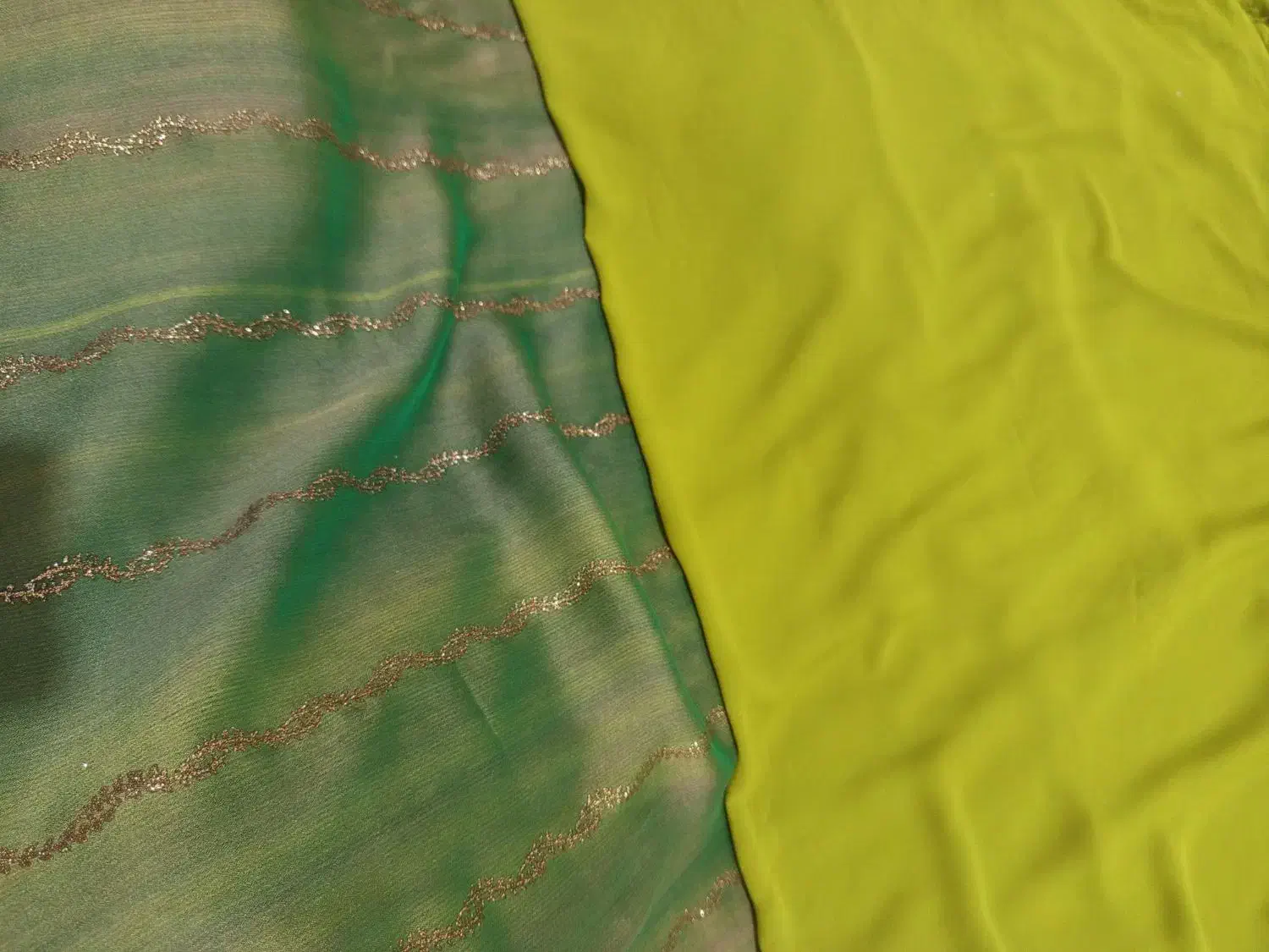 پارچه|لباس|ایرانشهر, |دیوار