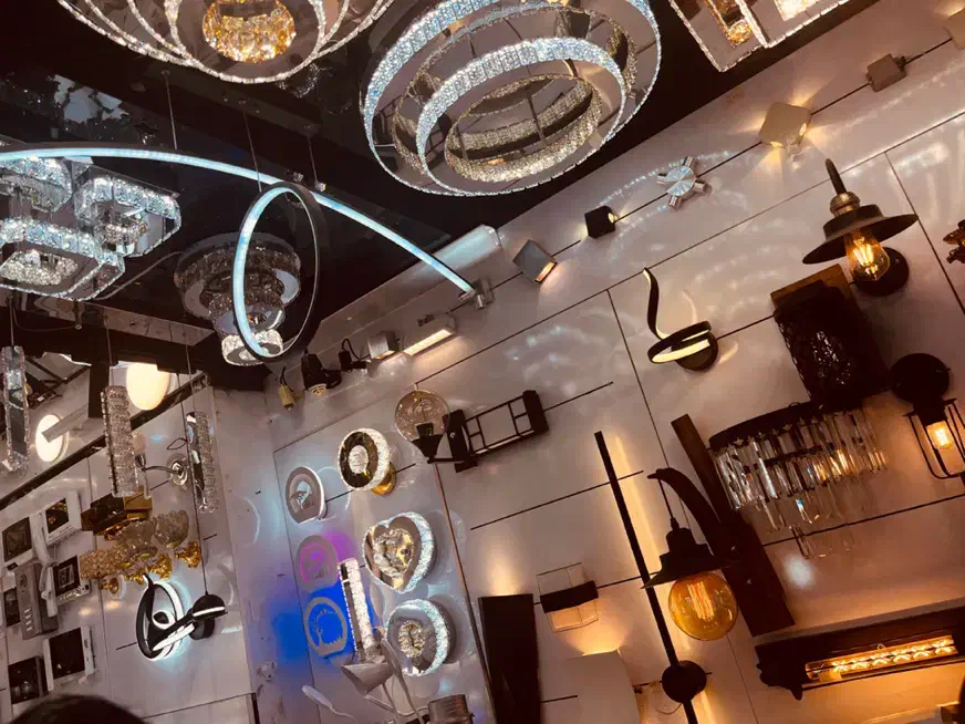 شاگرد ساده نیازمندیم سن بین ۱۵-۲۵ سال|استخدام خدمات فروشگاه و رستوران|مشهد, سراب|دیوار