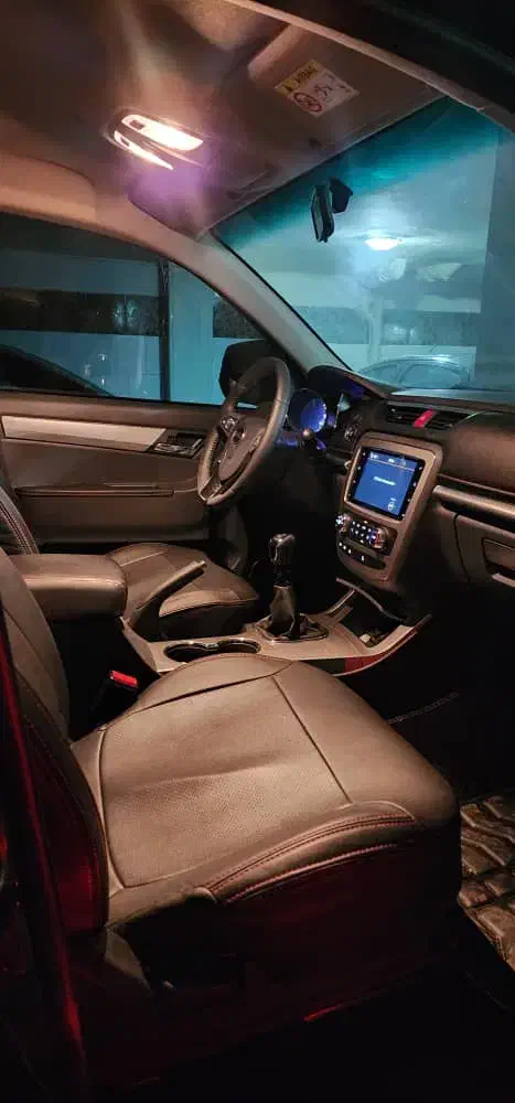 کی ام سی تی ۸ مدل ۱۴۰۲ استثنایی با لوازم|خودرو سواری و وانت|تهران, تهرانپارس شرقی|دیوار