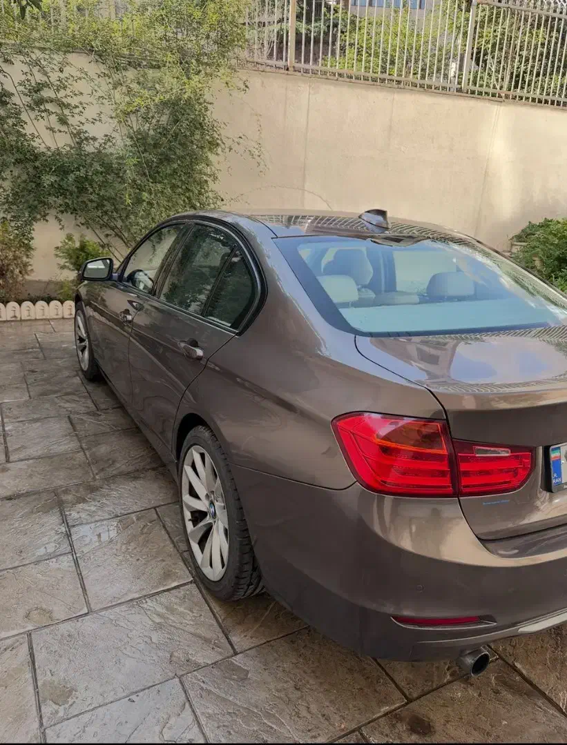 بی ام و ۳۲۰ با سانروف|خودرو سواری و وانت|تهران, تجریش|دیوار