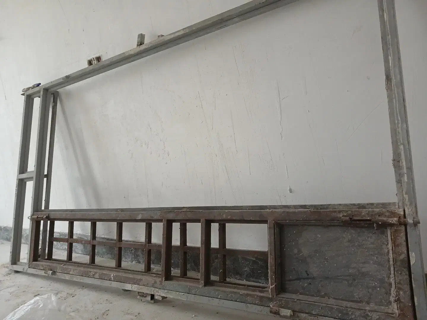 دو عدد درب آهنی|مصالح و تجهیزات ساختمان|خرمشهر, |دیوار