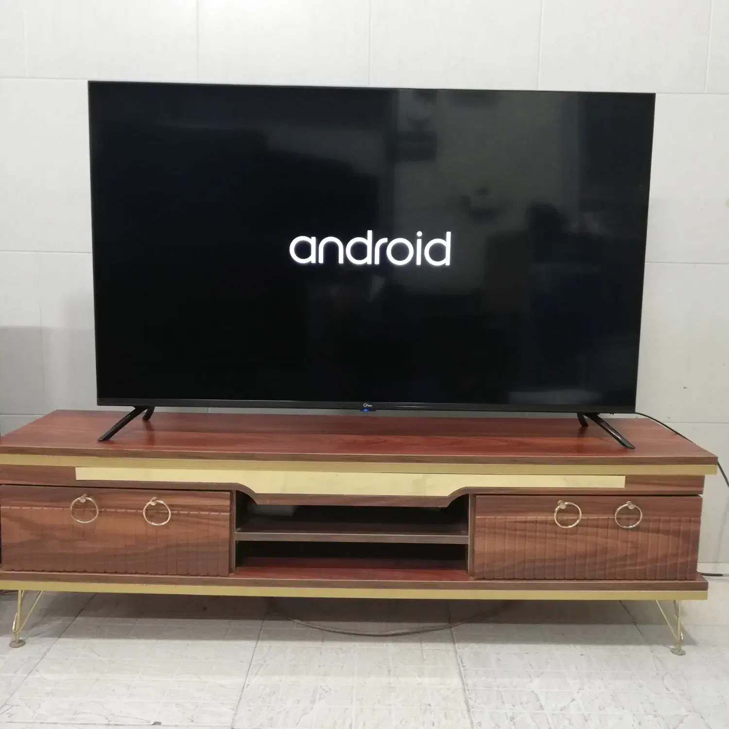 تلویزیون 50 جی پلاس هوشمند و فورکی استوک|تلویزیون و پروژکتور|یزد, |دیوار