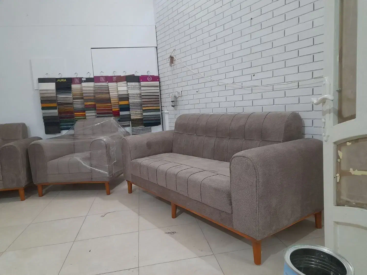 طرح تعویض مبل کهنه و نو|مبلمان خانگی و میز عسلی|بجنورد, |دیوار