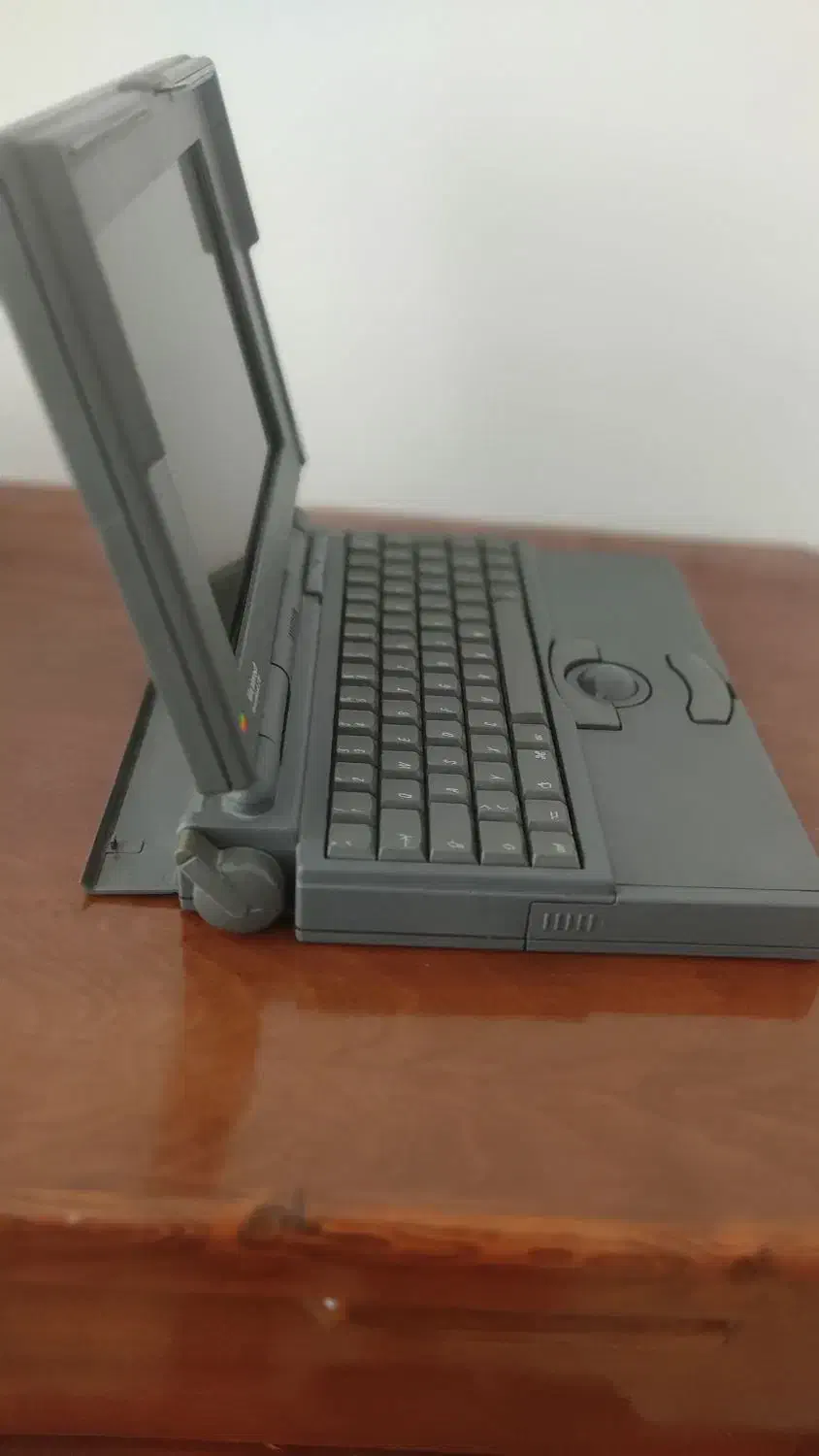 لپ تاپ اپل عتیقه و کلکسیونی|رایانه همراه|مشهد, فرهنگیان (شهرک غرب)|دیوار