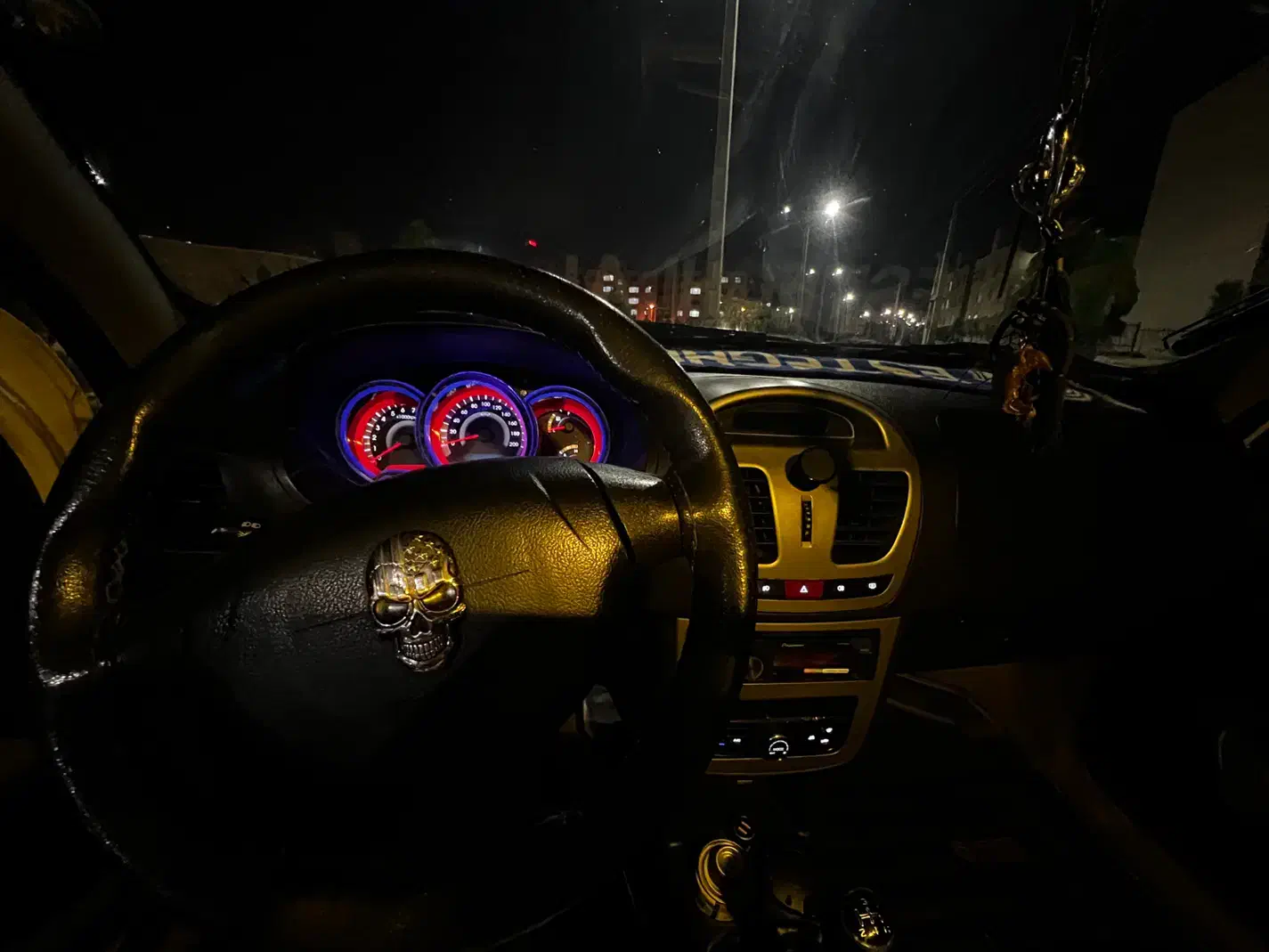 ساینا خیلی تمیز به شرط با لوازم|خودرو سواری و وانت|پرند, فاز ۴|دیوار