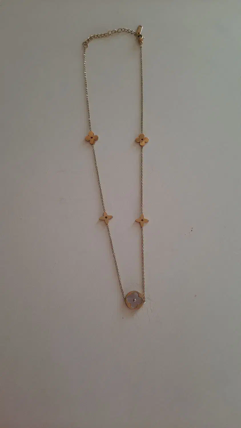 گردنبند و گوشواره نو|بدلیجات|اسفراین, |دیوار