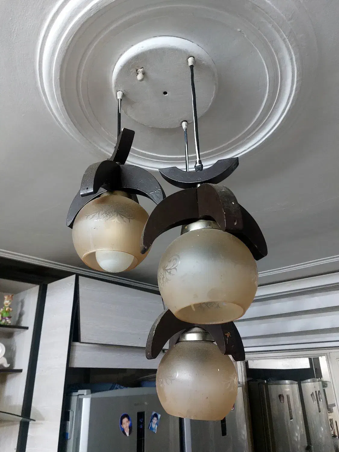 لوستر|لوستر و چراغ آویز|پاکدشت, پاکدشت (مامازند)|دیوار