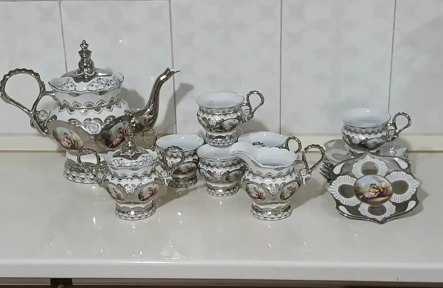 سرویس چایخوری نقره ای چینی|صنایع دستی و سایر لوازم تزئینی|اردبیل, |دیوار