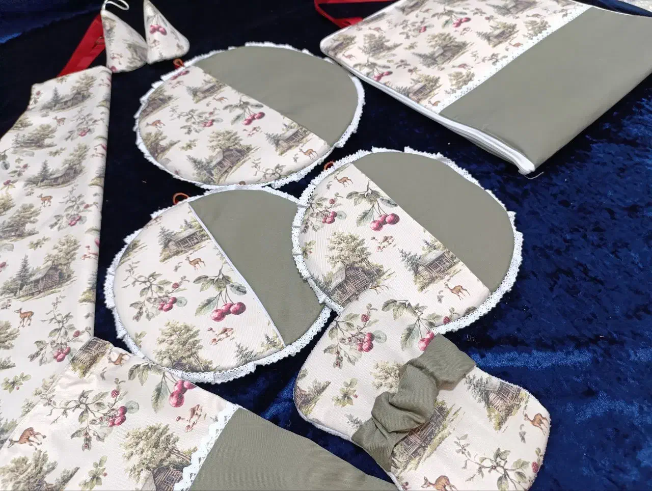 ست زیبای یلدایی|سفره، حوله، دستمال آشپزخانه|سرپل ذهاب, |دیوار