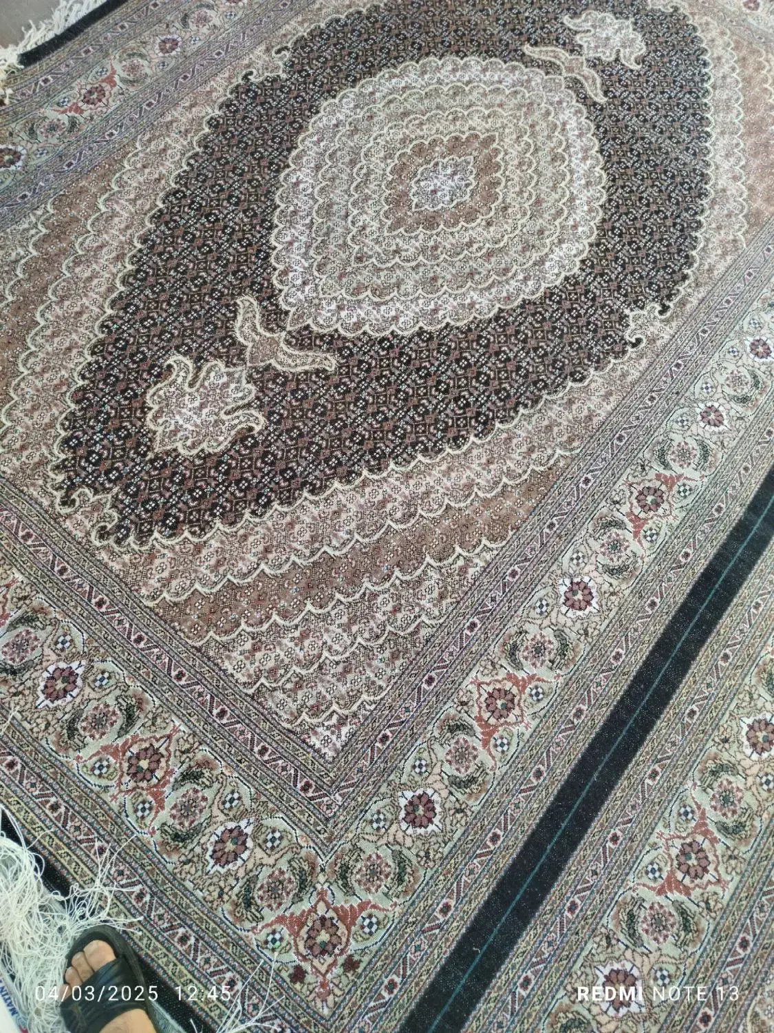 فرش خام هنوز نرفته پرداخت نشده است|فرش|مراغه, |دیوار