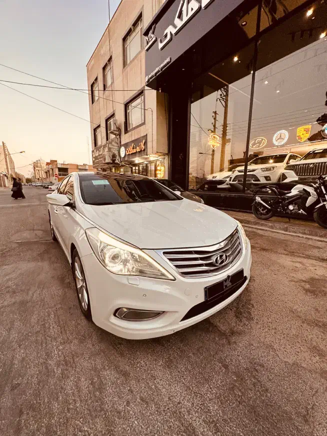 هیوندا گرنجور مدل 2012|خودرو سواری و وانت|مشهد, آبادگران|دیوار