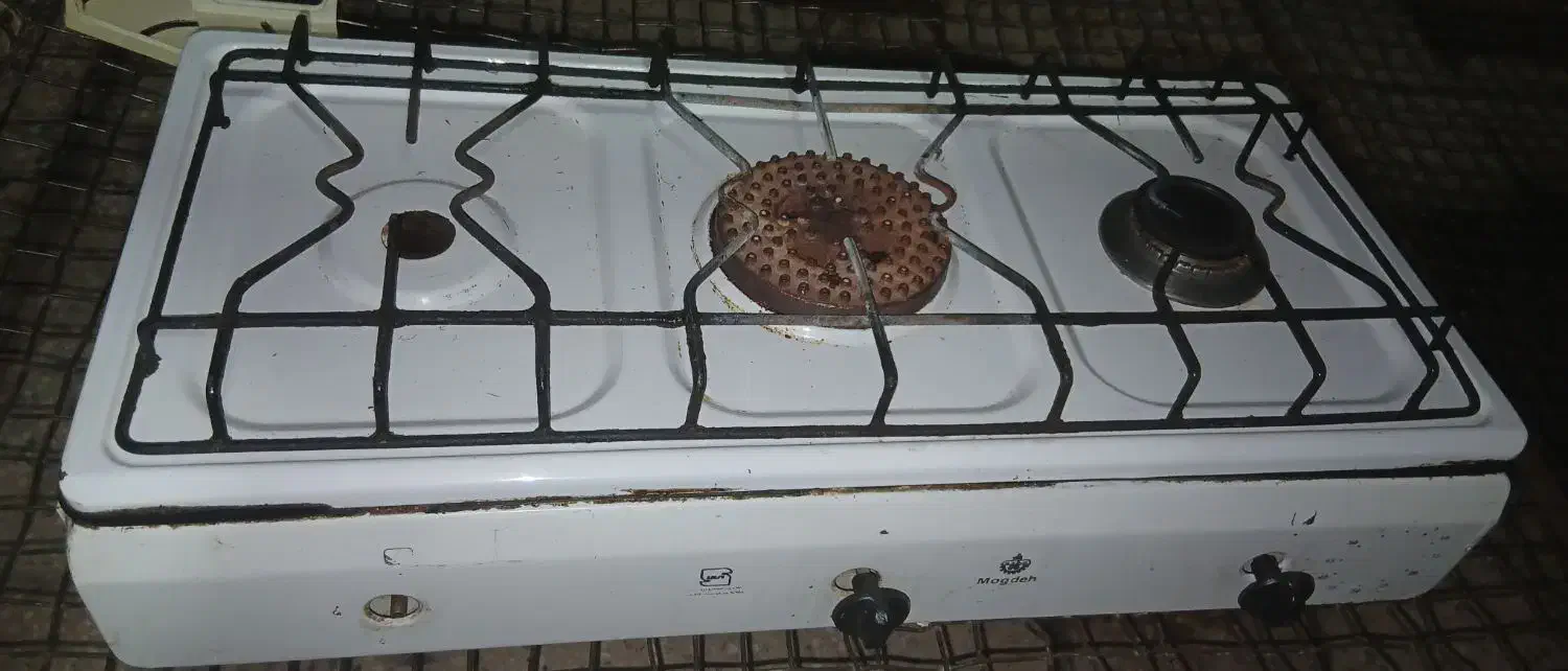 هود و گاز  سالم فقط یکی ازشعله ها گاز شکسته فروشی|اجاق گاز و لوازم برقی پخت‌وپز|شوشتر, |دیوار