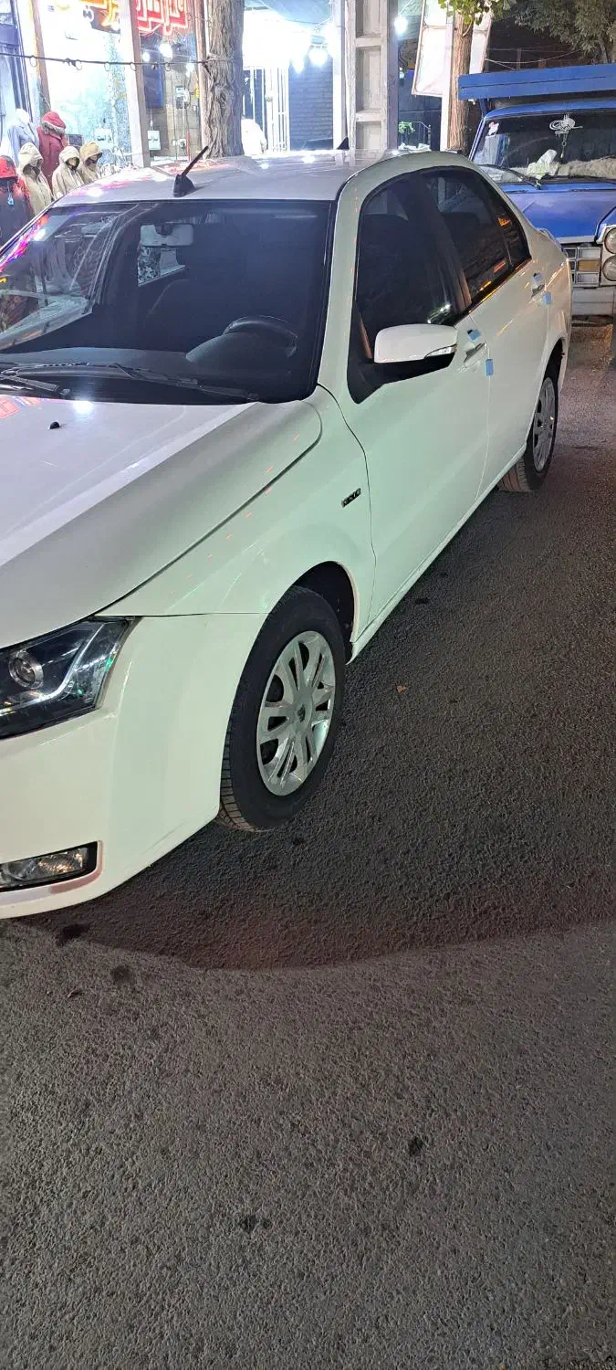 دنا معمولی کم کار ب شرط|خودرو سواری و وانت|سمیرم, |دیوار