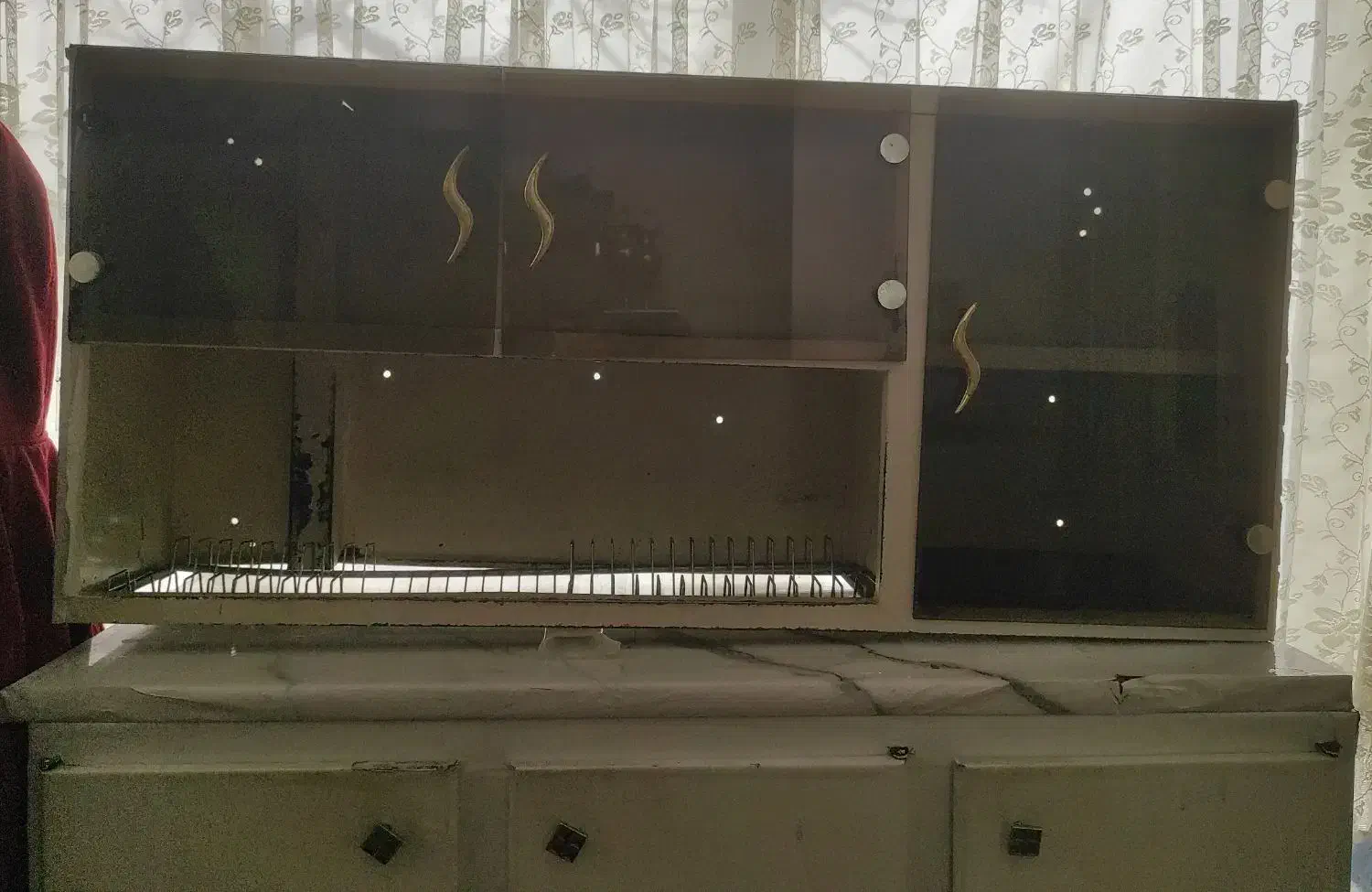 کابینت فلزی|آب‌چکان و نظم‌دهنده ظروف|اصفهان, شاهد|دیوار