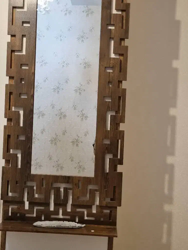 آیینه و صندلی|آینه|گرمدره, |دیوار