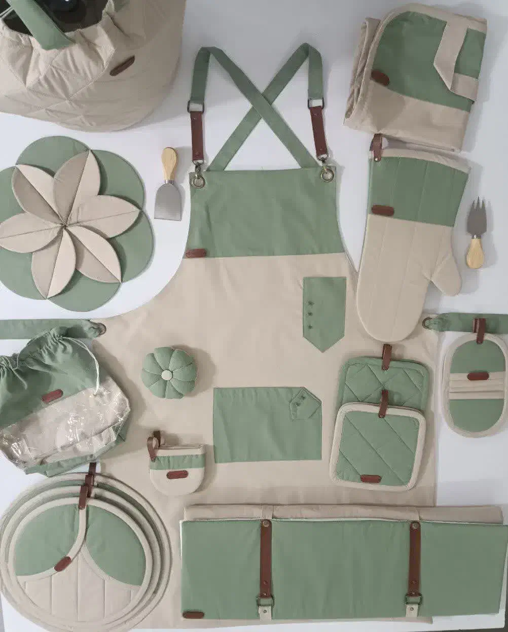 دوخت سرویس آشپزخانه عروس|سفره، حوله، دستمال آشپزخانه|قم, زنبیل آباد|دیوار