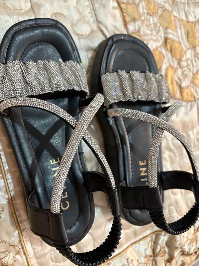 کفش تابستونی نوی نو|کیف، کفش، کمربند|اسلامشهر, باغ فیض|دیوار