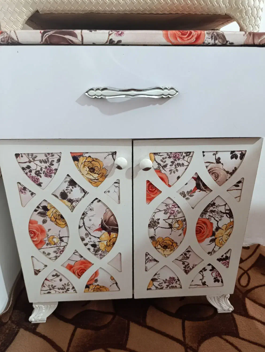 میز|لوازم خیاطی و بافتنی|مشهد, حضرت حجت|دیوار