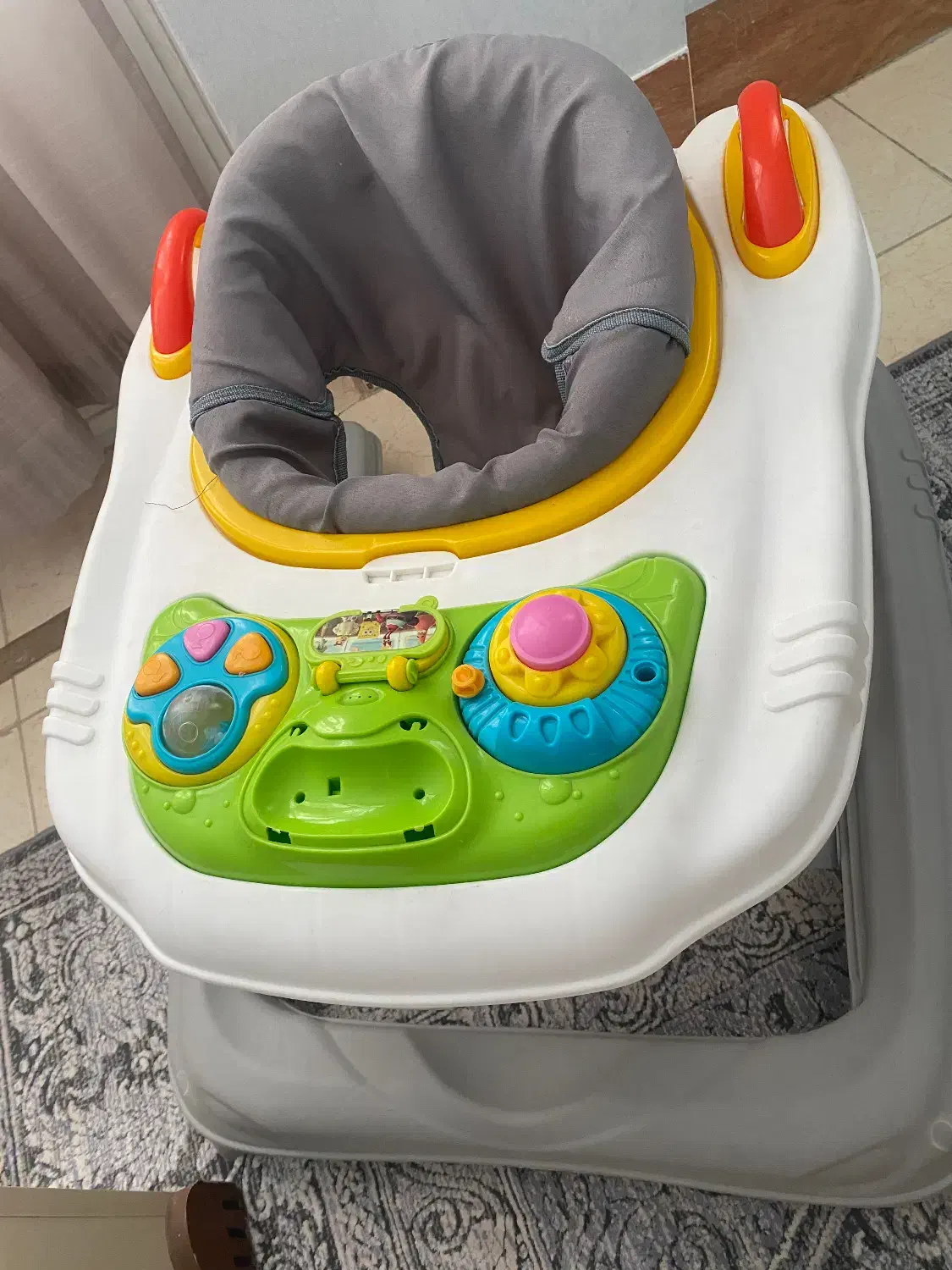 روروئک مکس دلیجان|کالسکه و لوازم جانبی|قم, انسجام|دیوار