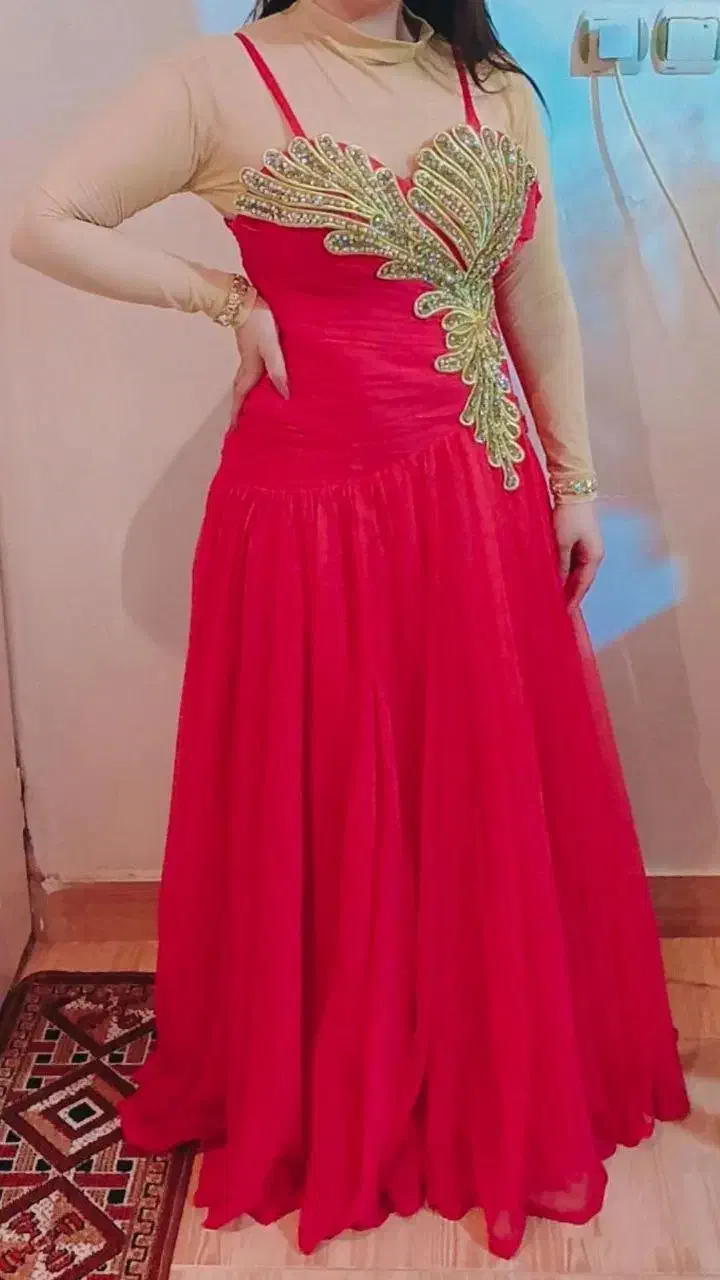 لباس مجلسی|لباس|رشت, حمیدیان|دیوار