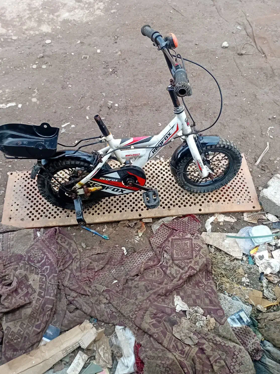 یک عدد دوچرخه  ۱۲  سالم|دوچرخه، اسکیت، اسکوتر|رشت, انصاری|دیوار