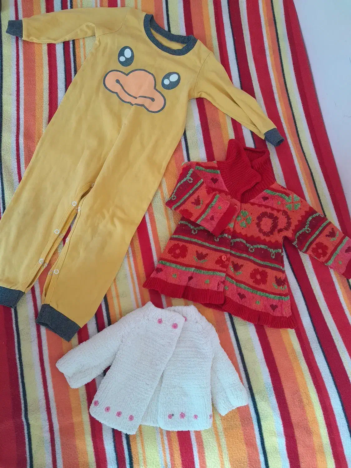 لباس نوزادی|کفش و لباس بچه|کاشمر, |دیوار