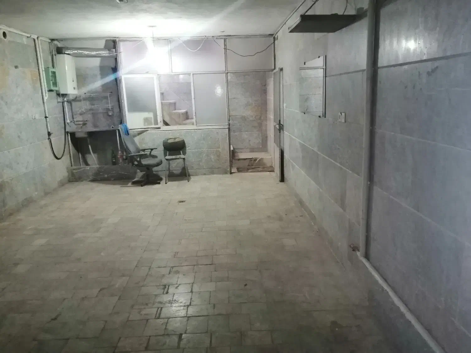 زیرزمین 50 متری با تمام امکانات برخیابان اصلی|اجارهٔ دفتر کار، اتاق اداری، مطب|نجفآباد, امیرآباد|دیوار