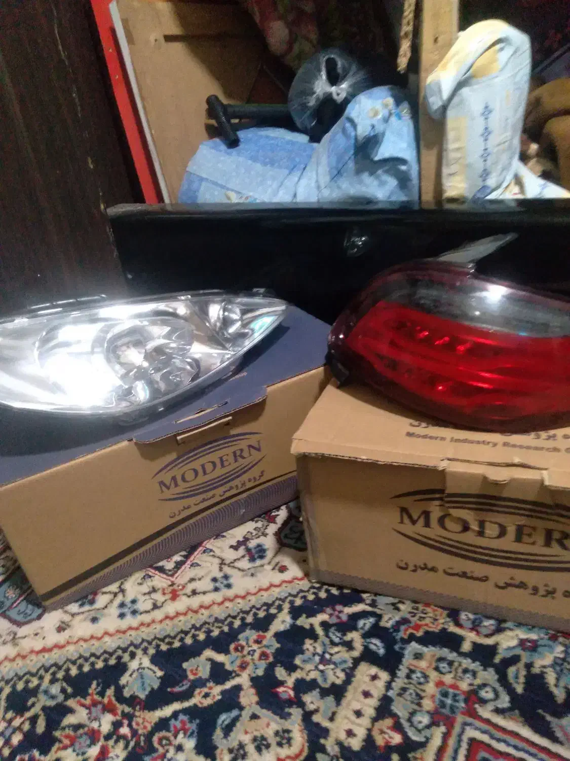 چراغ جلو  وعقب ۲۰۶ یک جفت|قطعات یدکی و لوازم جانبی|رشت, هلال احمر|دیوار