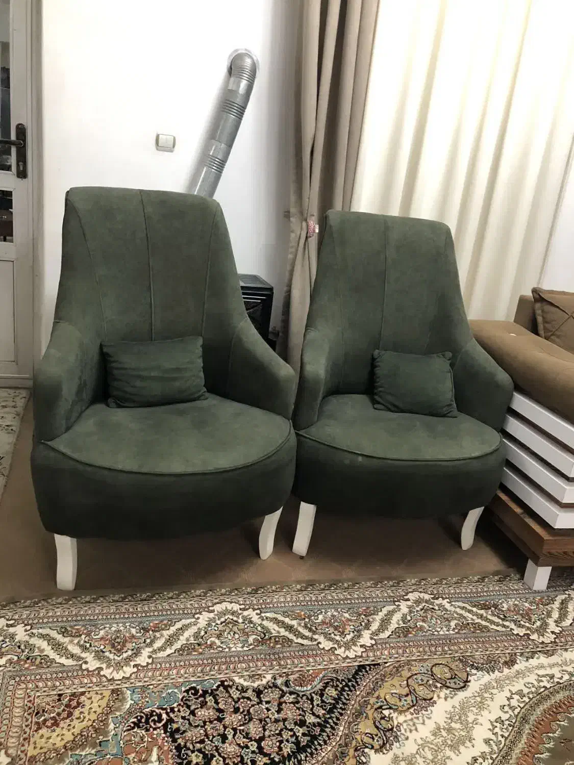 دو عدد مبل یکنفره  ۰۹۳۳۱۵۴۶۸۸|مبلمان اداری|ساری, |دیوار