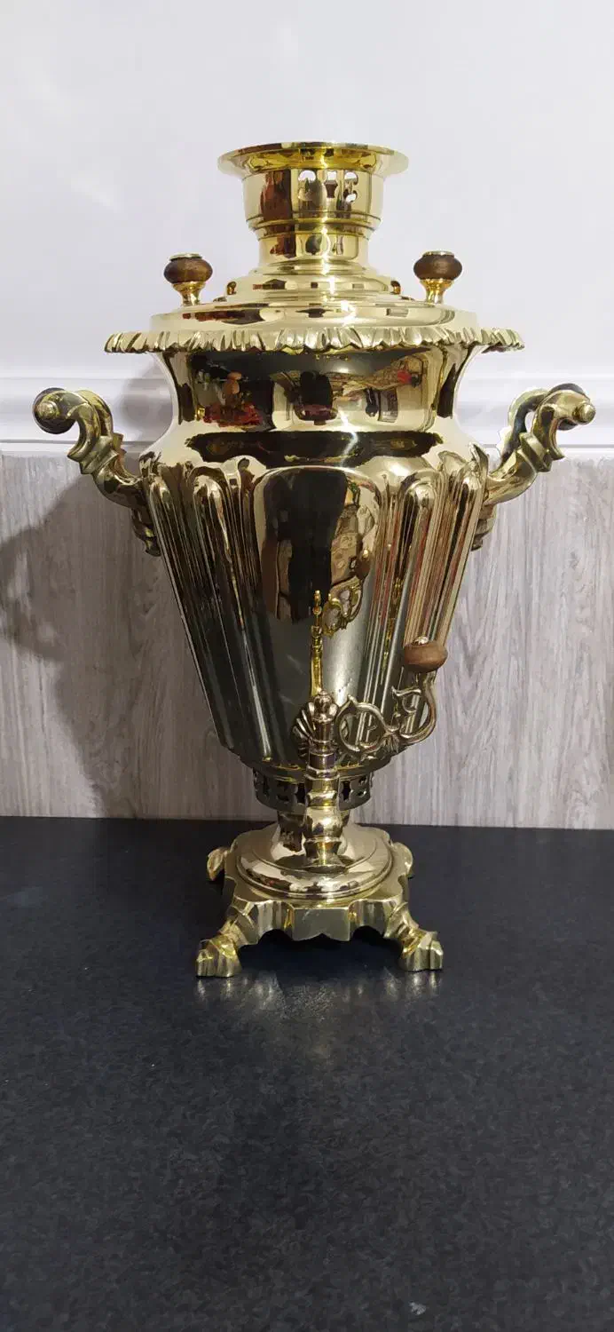 سماور زغالی عتیقه روسی|کلکسیون اشیاء عتیقه|نقده, |دیوار