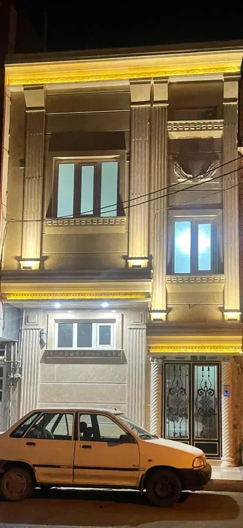 فروش خانه نقلی ویلایی ۳ طبقه بازسازی شده|فروش خانه و ویلا|قم, هفت تیر|دیوار