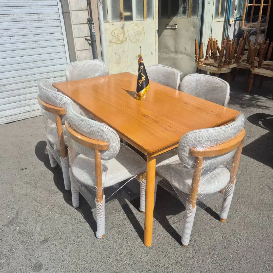 میز ناهار خوری چهار نفره|میز و صندلی غذاخوری|اصفهان, آزادگان|دیوار