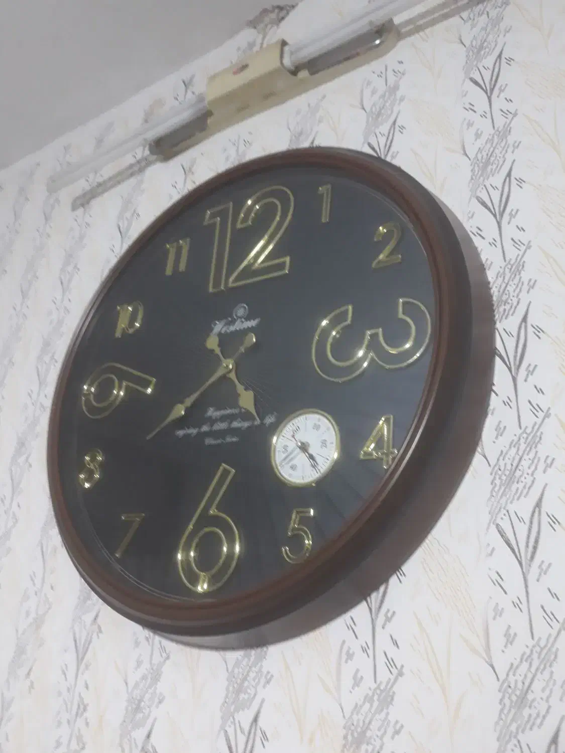 ساعت شیک وخاص|ساعت دیواری و تزئینی|مشهد, اروند|دیوار