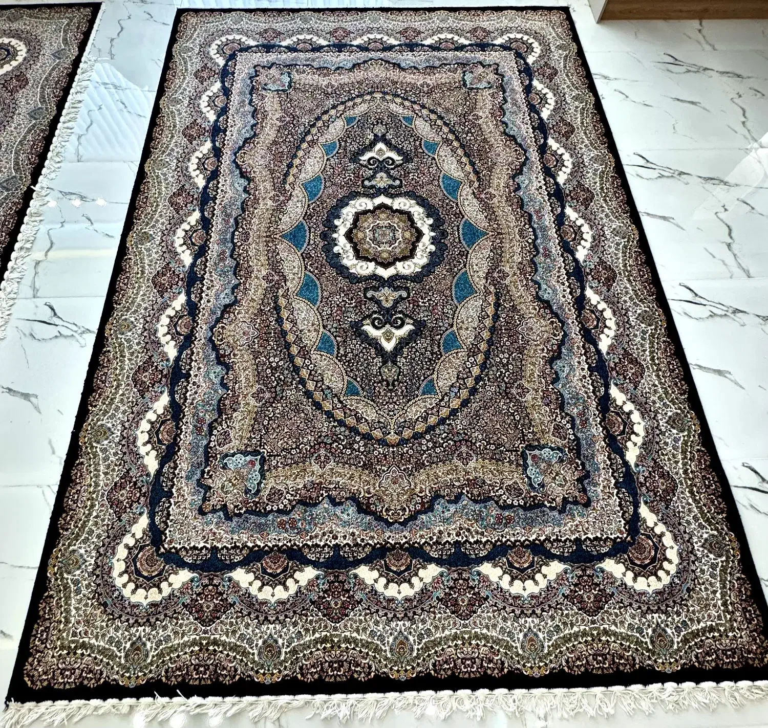 فرش خوش نقشه و خوش رنگ ۴×۳ و ۳/۵×۲/۵|فرش|زنجان, |دیوار