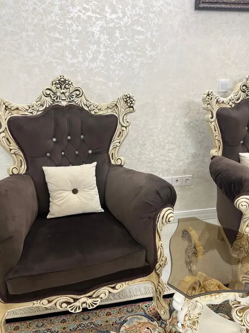 مبل سلطنتی|مبلمان خانگی و میز عسلی|سمنان, |دیوار