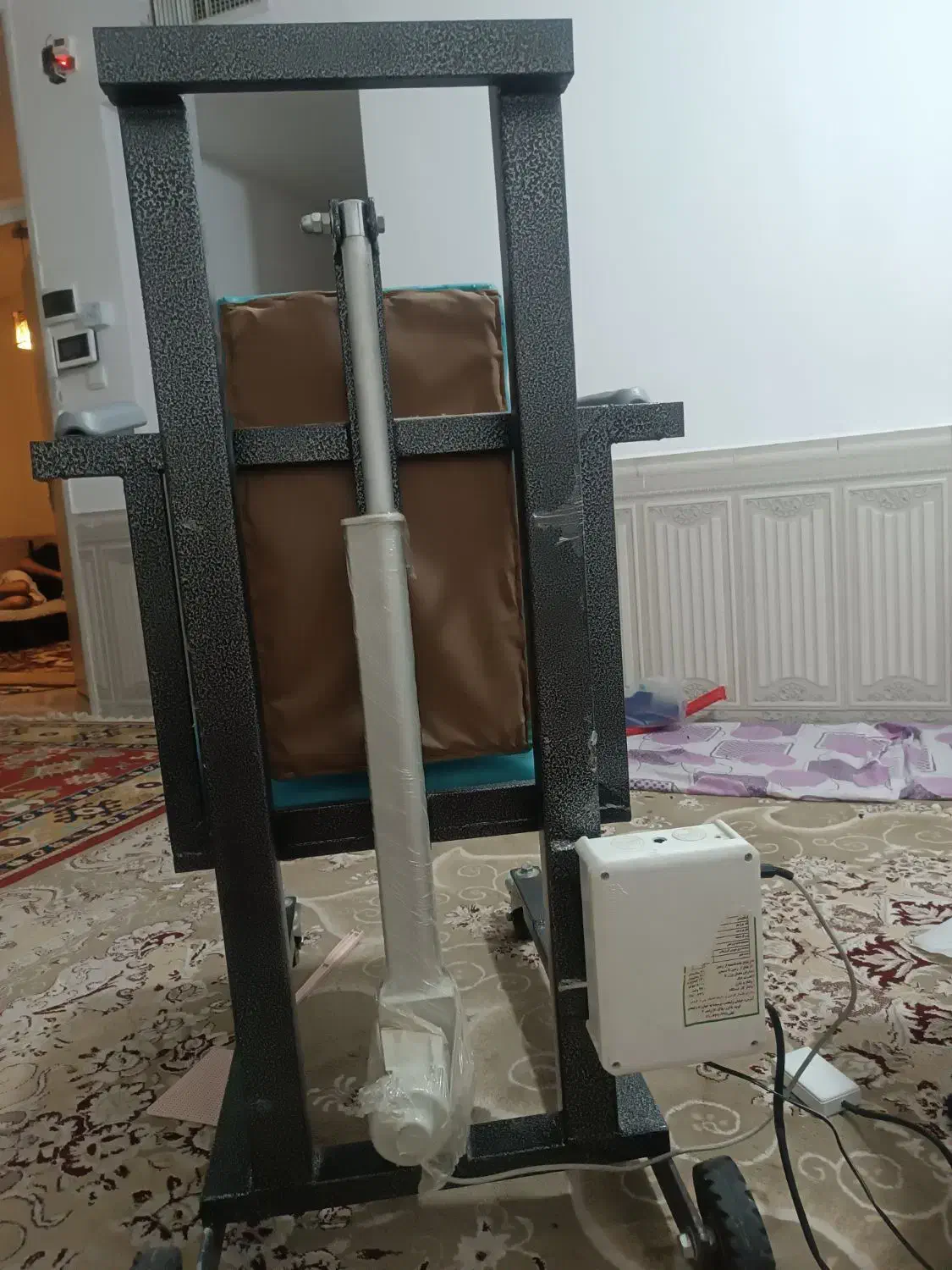 صندلی بلند کننده اززمین|قطعات یدکی و لوازم جانبی|شیراز, جوادیه|دیوار