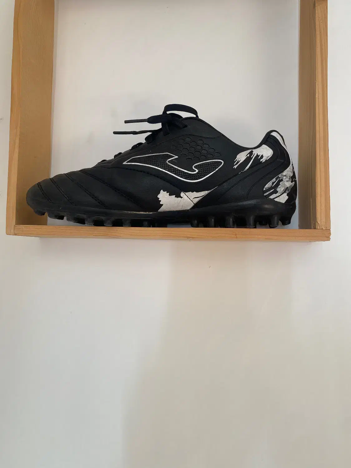 کفش استوک روی چمن|کیف، کفش، کمربند|سقز, |دیوار