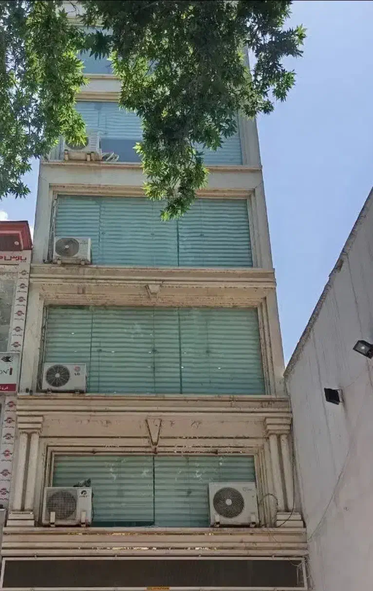 تجاری / 285متری/مطهری /جلوخیابان|اجارهٔ دفتر کار، اتاق اداری، مطب|خرم‌آباد, |دیوار