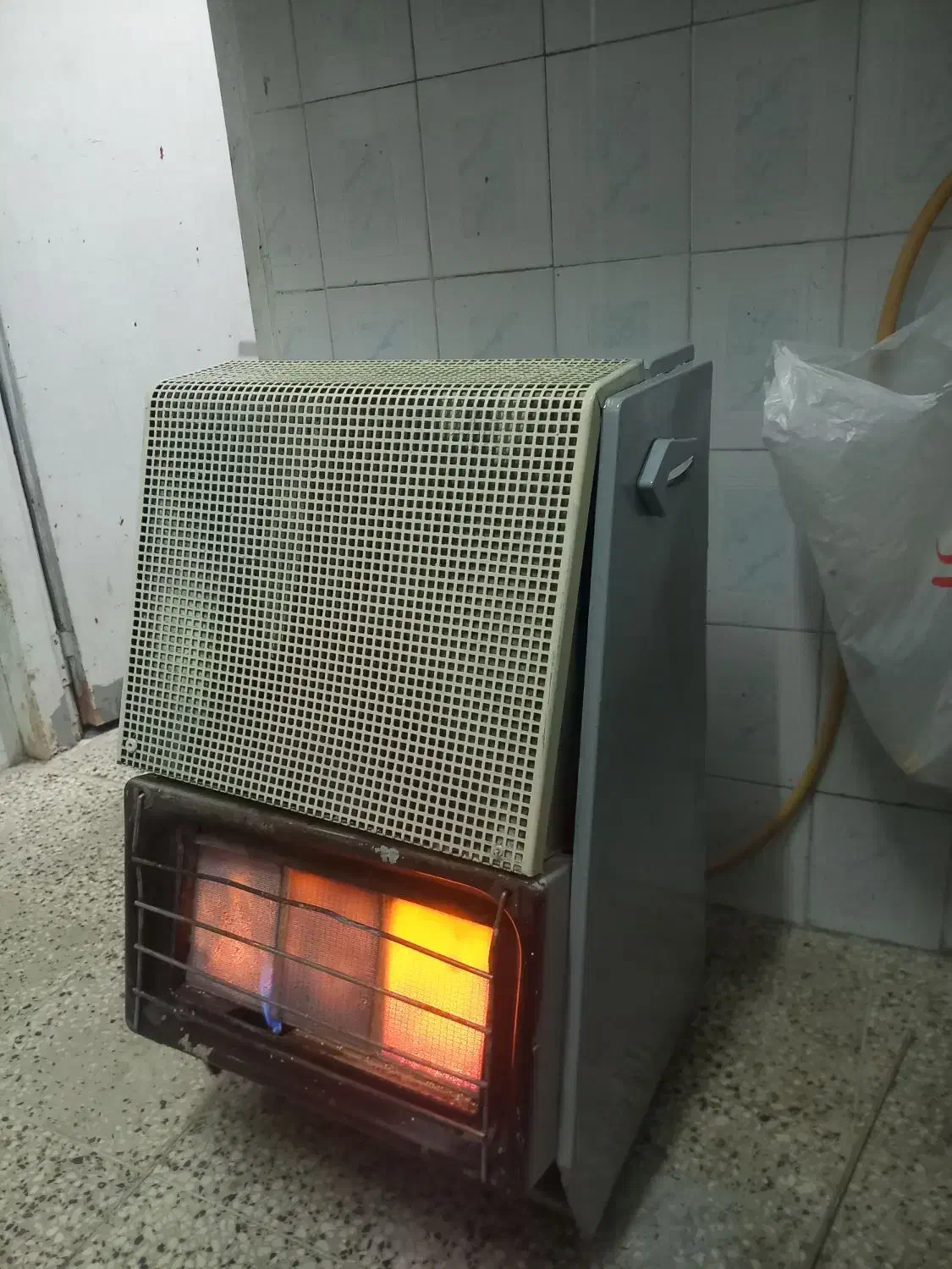 بخاری گازی و نفتی علادین|بخاری، هیتر، شومینه|شیراز, دباغ خانه|دیوار