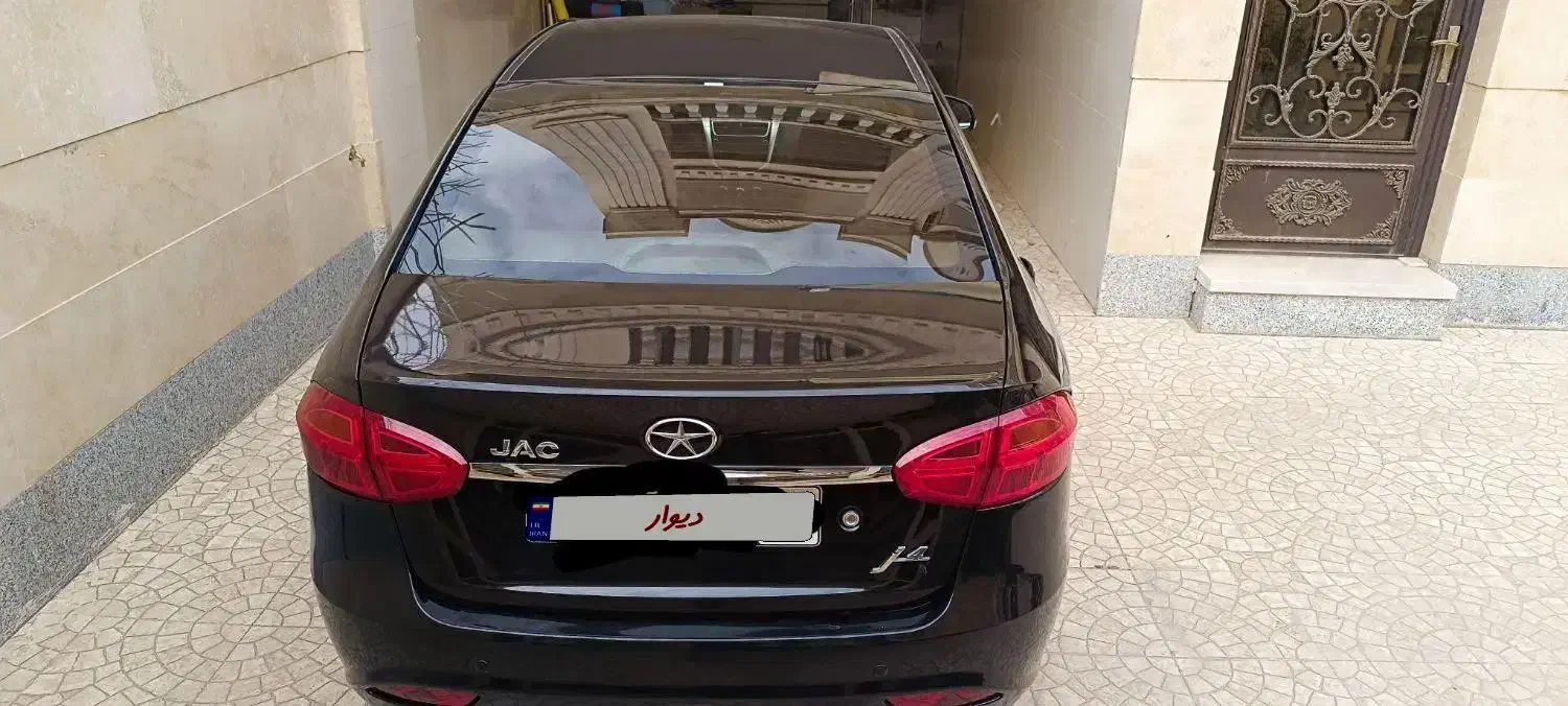 جک J4 مشکی اسفند ۱۴۰۲|خودرو سواری و وانت|اصفهان, دهنو|دیوار