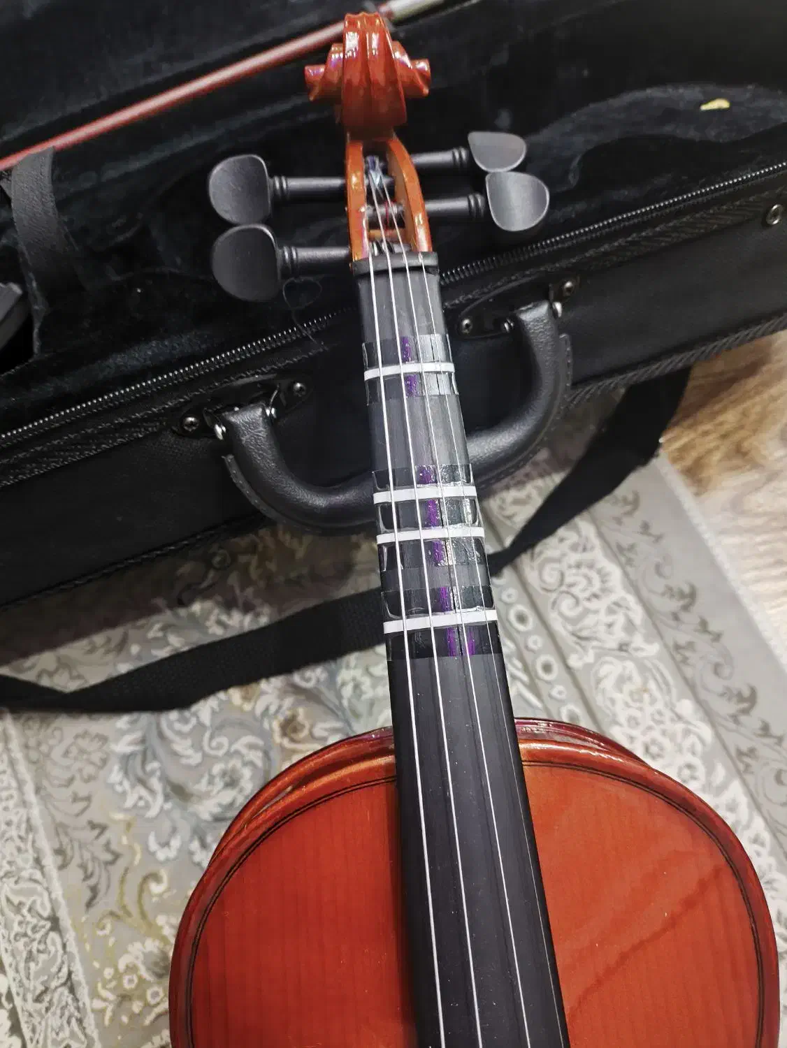 ویولون ۳/۴ از جنس چوب|ویولن|ارومیه, |دیوار