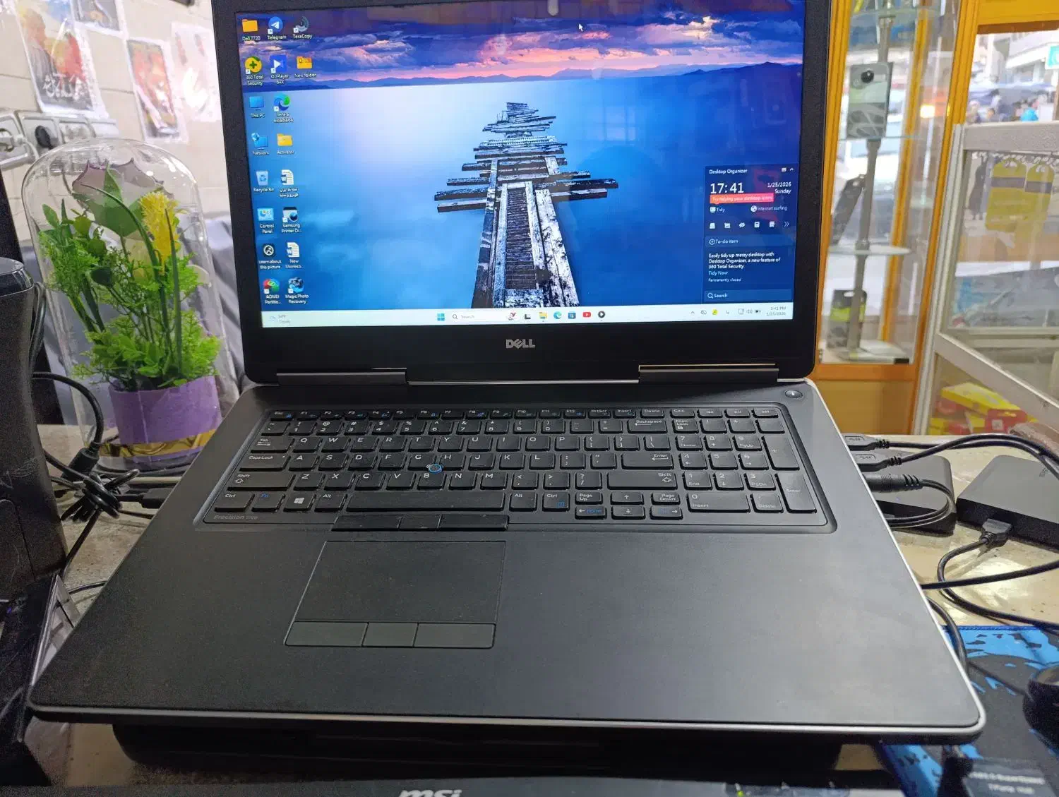 دل ۱۷اینچ|رایانه همراه|سنندج, |دیوار