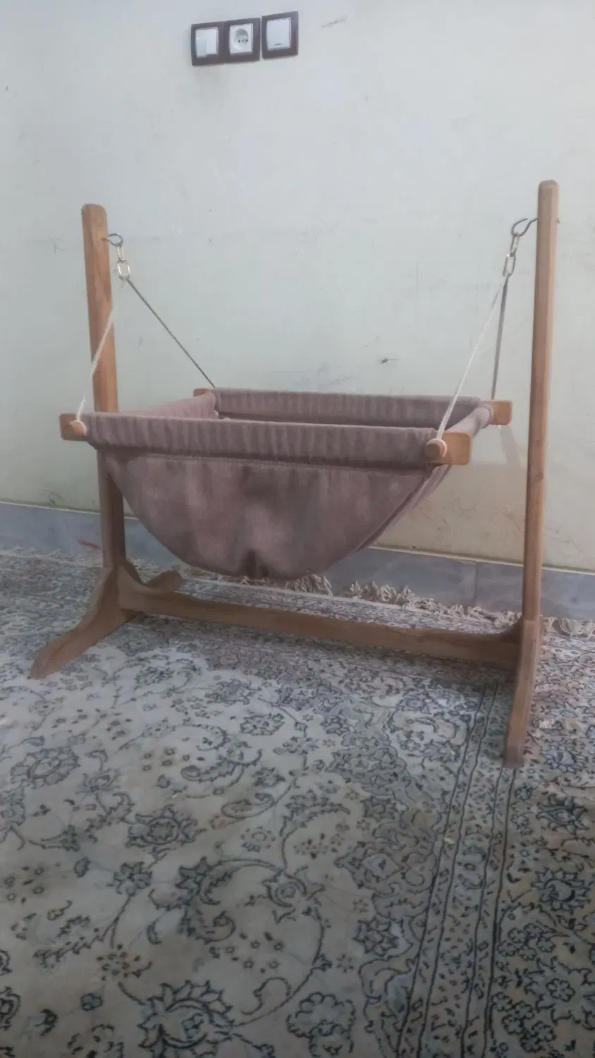 ننو چوبی|اسباب و اثاث بچه|اصفهان, بابوکان جنوبی|دیوار