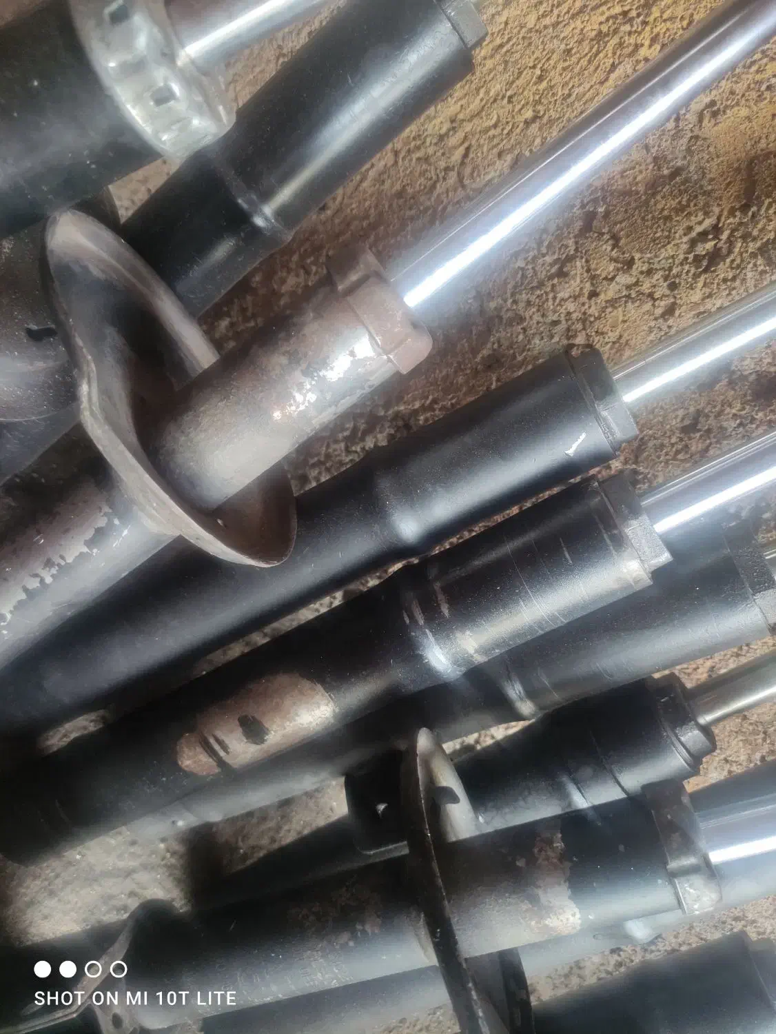 کمک فنر|قطعات یدکی و لوازم جانبی|تبریز, |دیوار