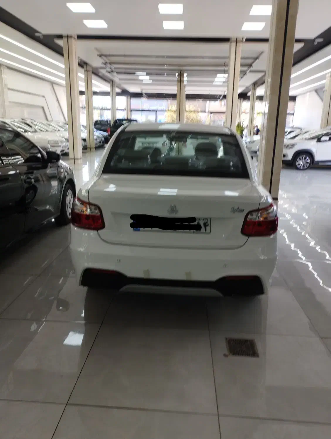 ساینا مدل ۴۰۴ بصورت نقدواقساط|خودرو سواری و وانت|یزد, |دیوار