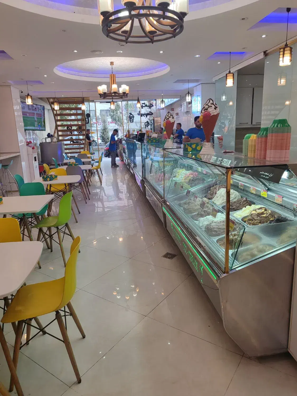 کاریابی|استخدام خدمات فروشگاه و رستوران|مشکین‌دشت, |دیوار