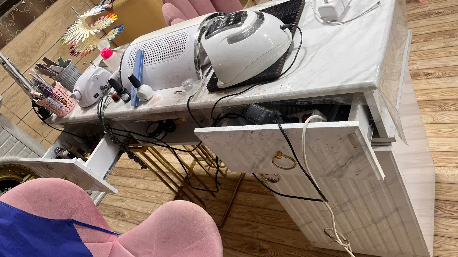 فروش وسایل آرایشگاه دست دو باکمترین قیمت|آرایشگاه و سالن‌های زیبایی|مرودشت, ژیان|دیوار