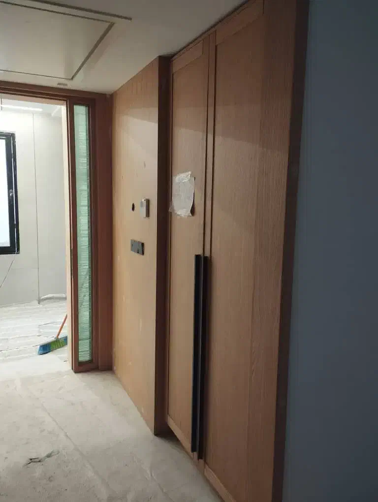 نصب و تعمیرات انواع کابینت،کمد دیواری، در ضد سرقت|خدمات پیشه و مهارت|بروجرد, |دیوار