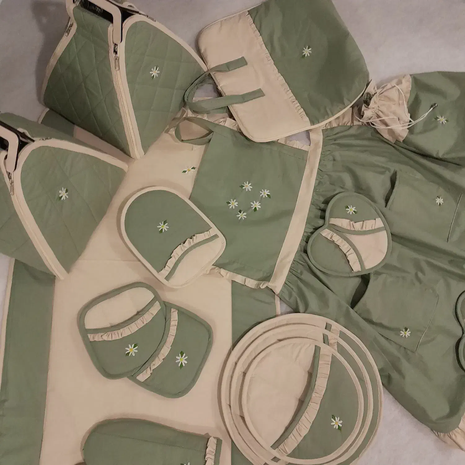 سرویس اشپزخانه|سفره، حوله، دستمال آشپزخانه|مشهد, كنويست|دیوار