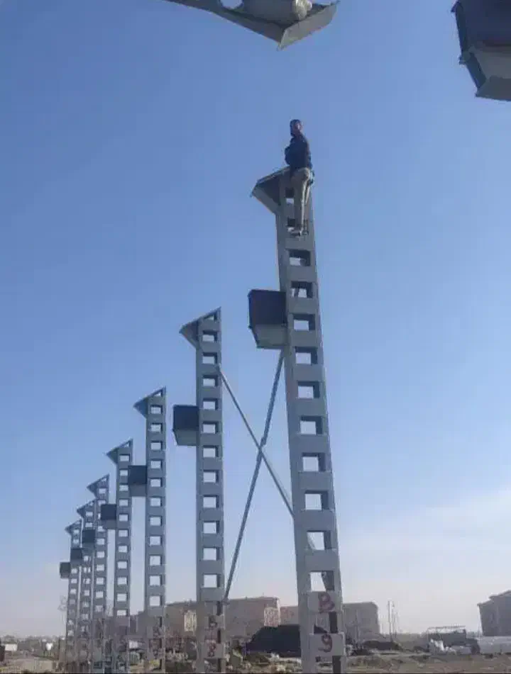 خدمات جوشکاریاسکلت شیروانیکوبی نبش کشی خارپا|خدمات پیشه و مهارت|تبریز, |دیوار